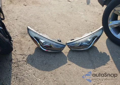 2014 Hyundai Tucson Gls z USA, uszkodzony, nr VIN KM8JT3AF3EU818446